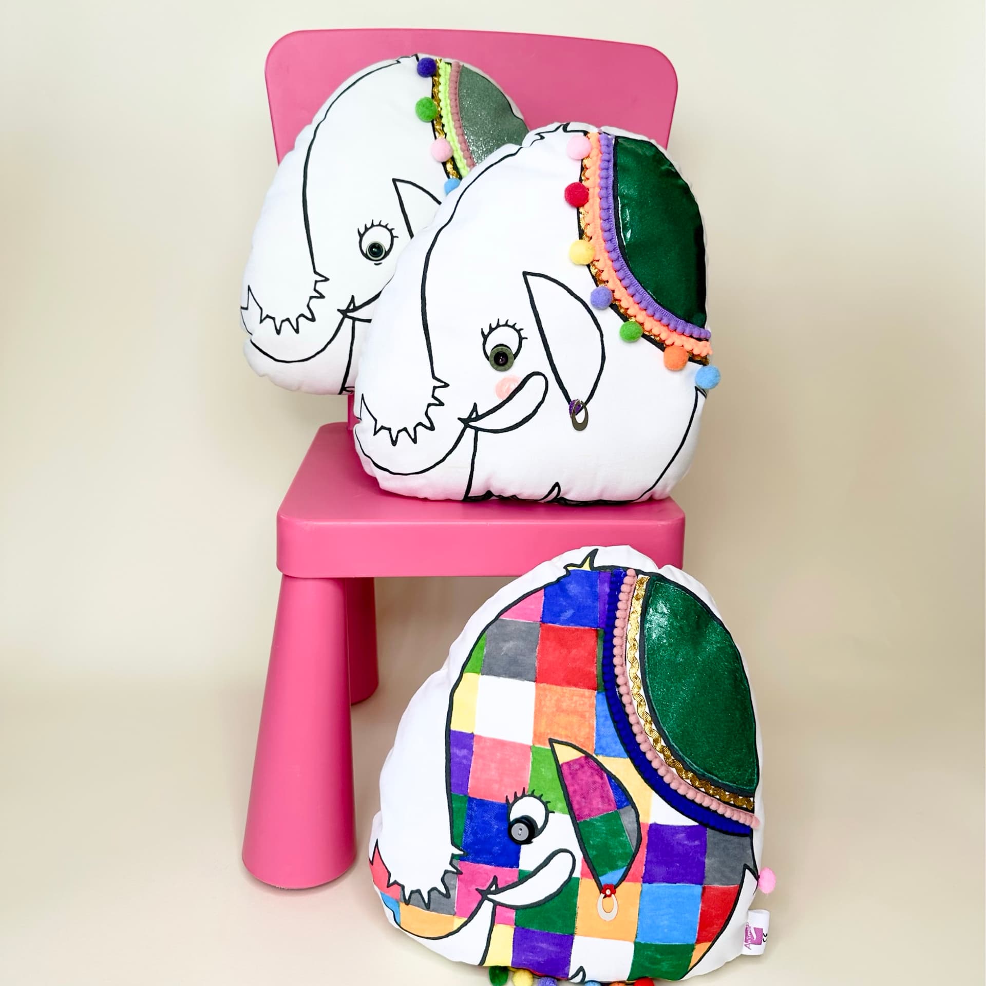 KIT CRÉATIF - Mon coussin Éléphant à personnaliser - Gaëtan l'éléphant maladroit - vue 3