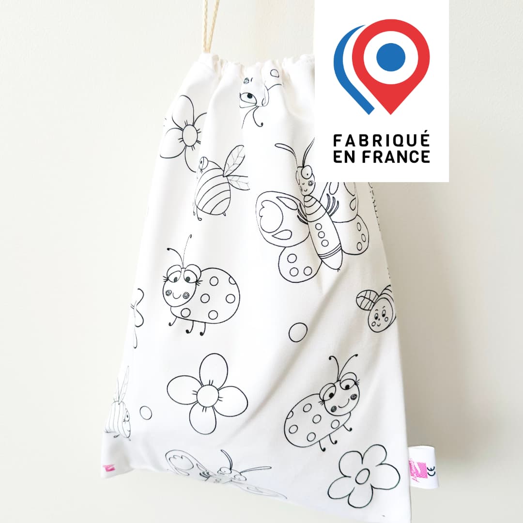 Pochon en tissu à colorier motifs papillons coccinelles abeilles imaginé par Anne Da Cunha-Guillegault en exclusivité pour la marque An'imato
