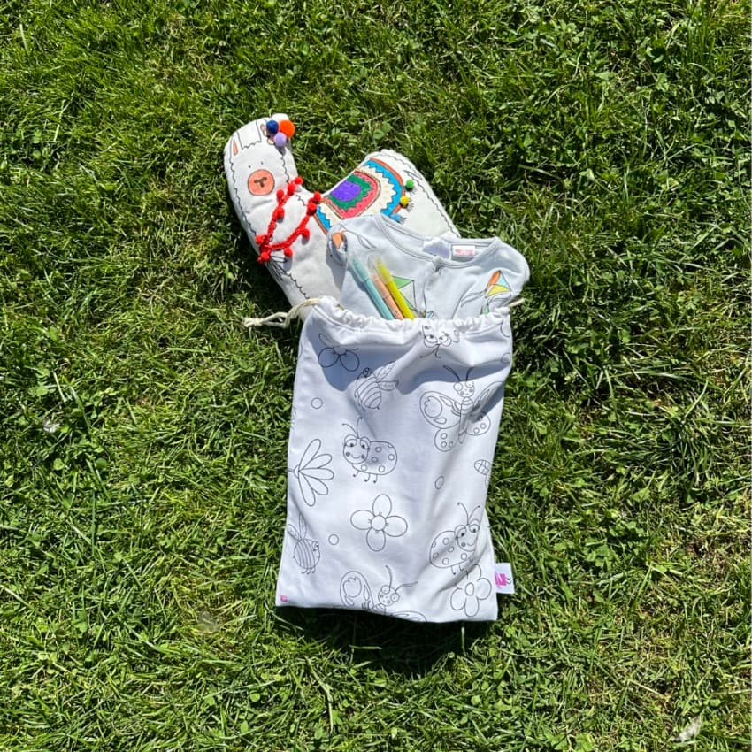 COLORIAGE LAVABLE - Pochon multi-usages en tissu à colorier BEE BUG + 3 feutres à l’eau