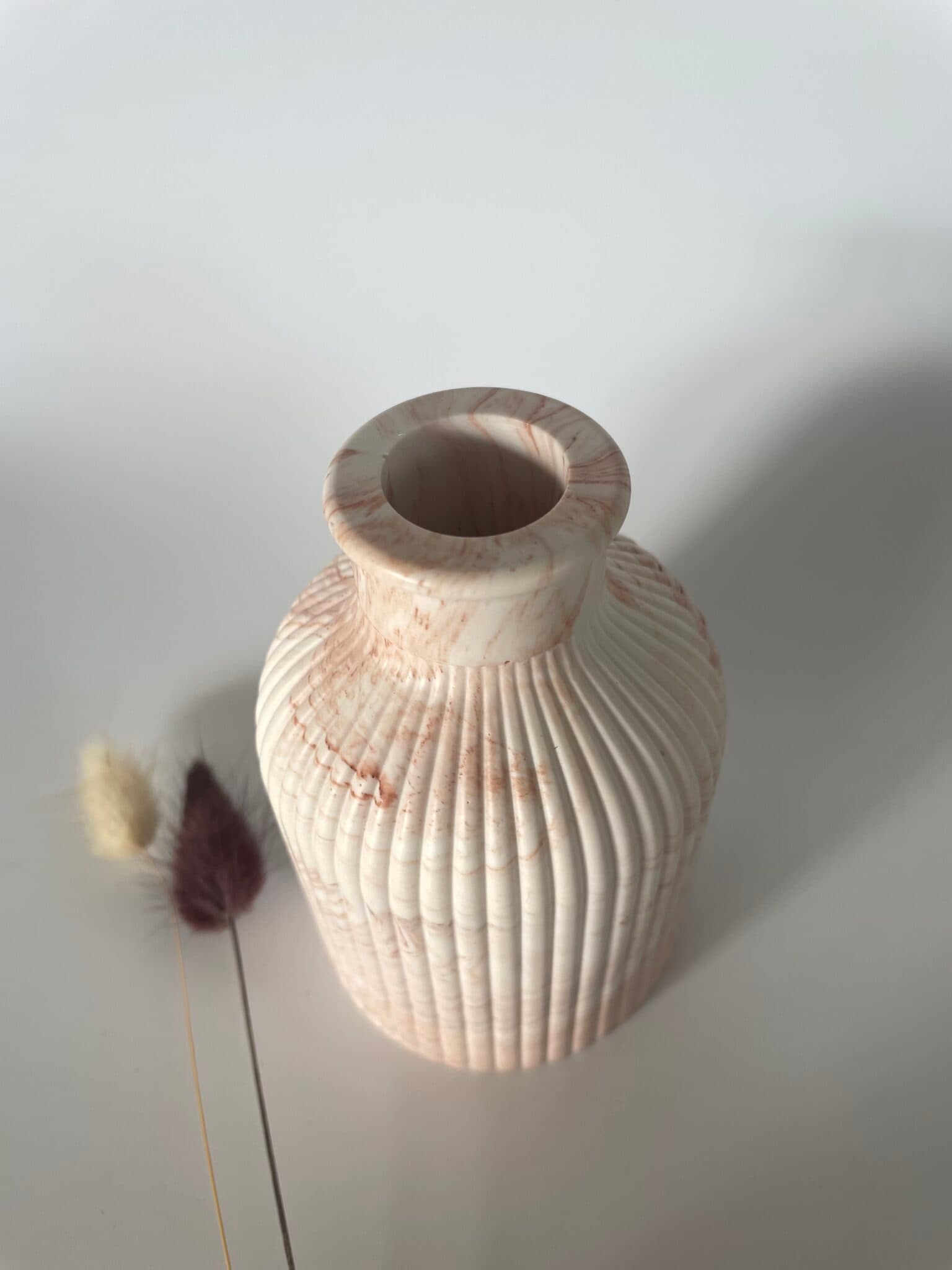 Mini vase strié marbré terracotta