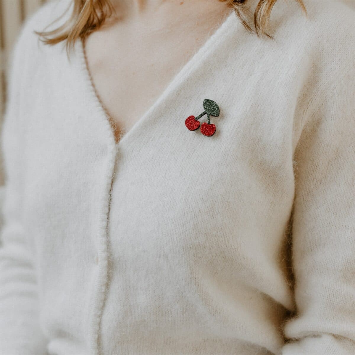 Pin's feutrine pailletée - Cerise - vue 4